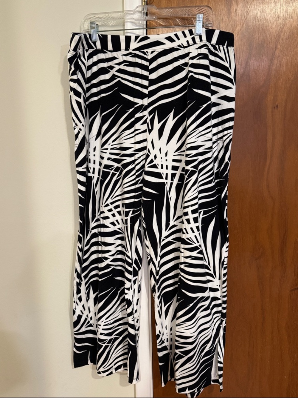 Denim and Co. Beach Pants Black & White Palm-Print Wide Leg Pants